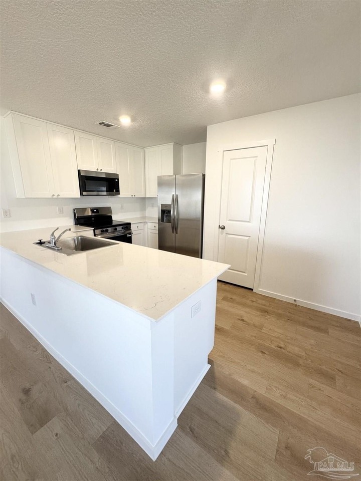 2624 Bagpipe Dr - Photo 3 of 22