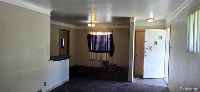 14859 Greenfield Rd - Photo 4 of 8