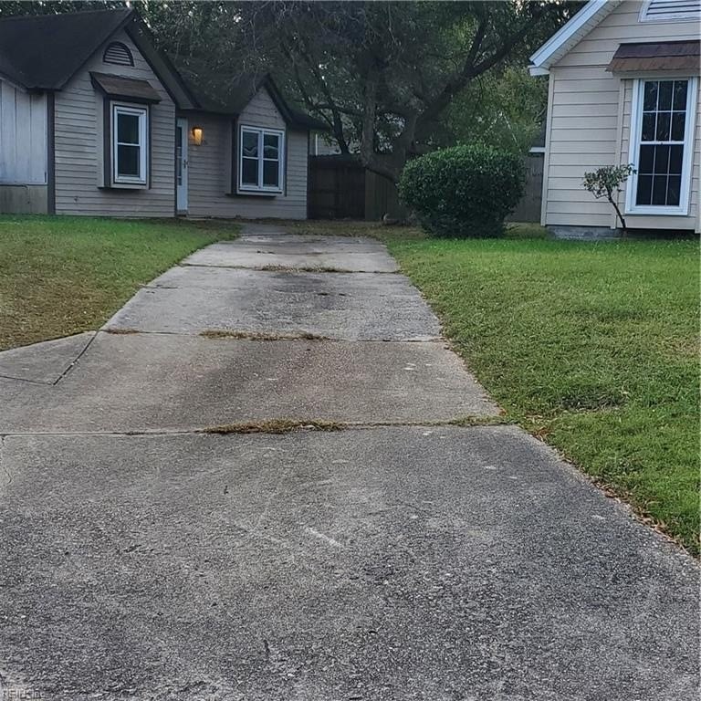 1104 Tarragon Ct - Photo 2 of 26