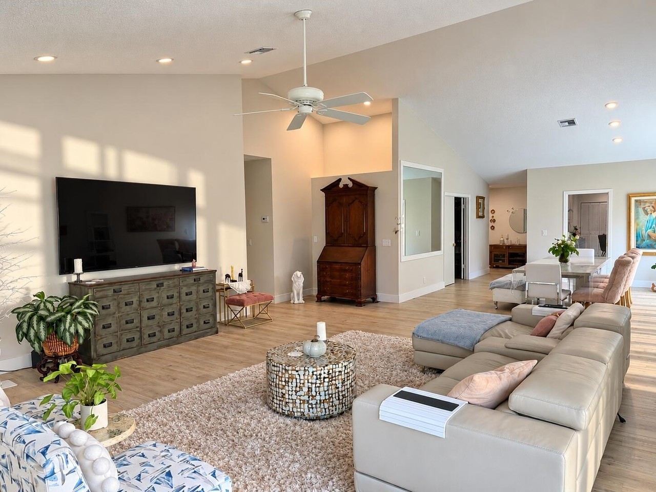 23379 Water Cir - Photo 5 of 31
