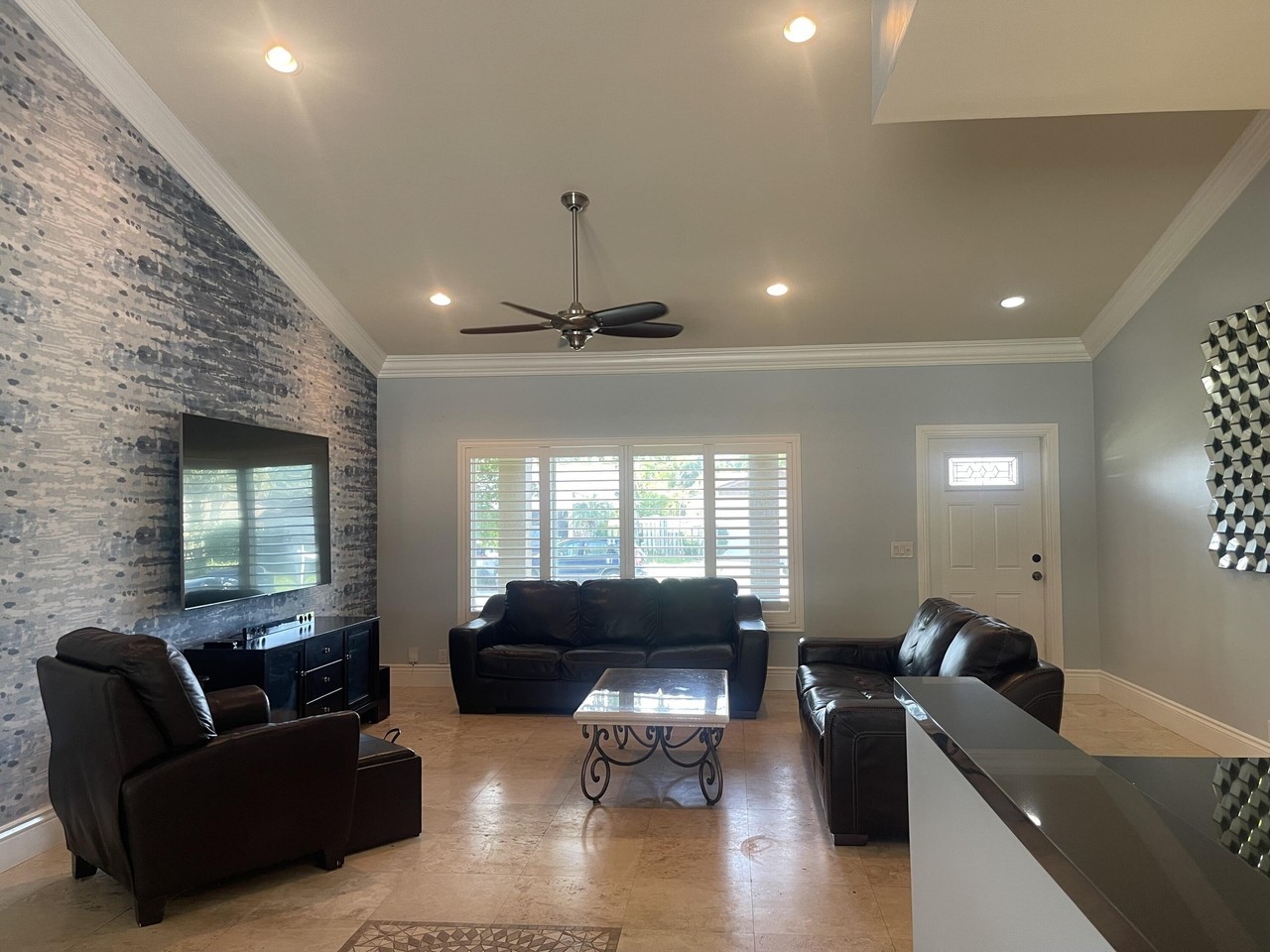 4885 Sugar Pine Dr - Photo 5 of 39