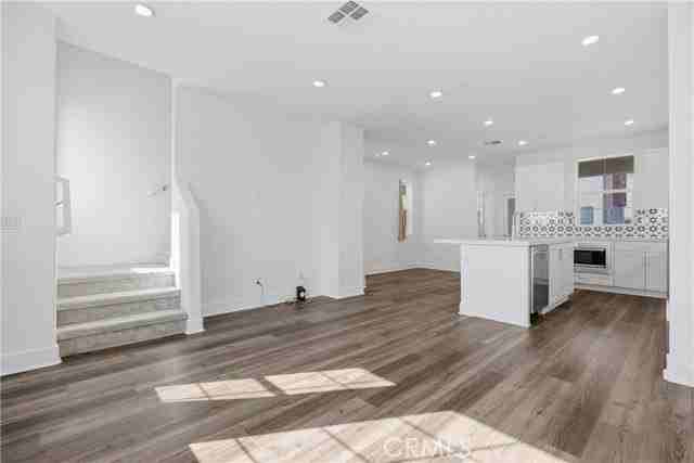 221 Heartland Way #92694 - Photo 2 of 8
