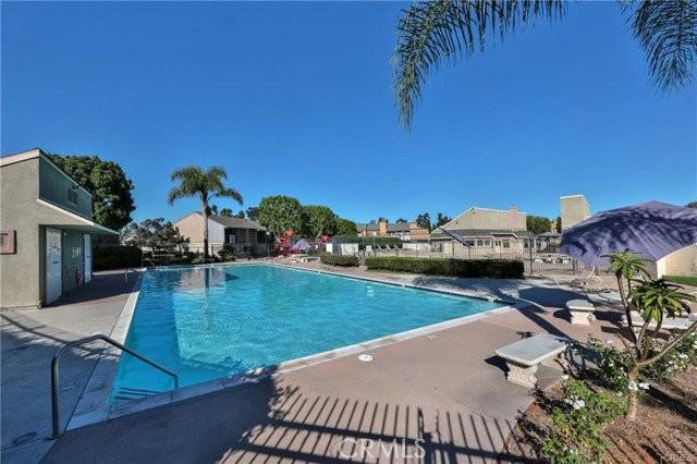 1409 W Cerritos Ave - Photo 5 of 6