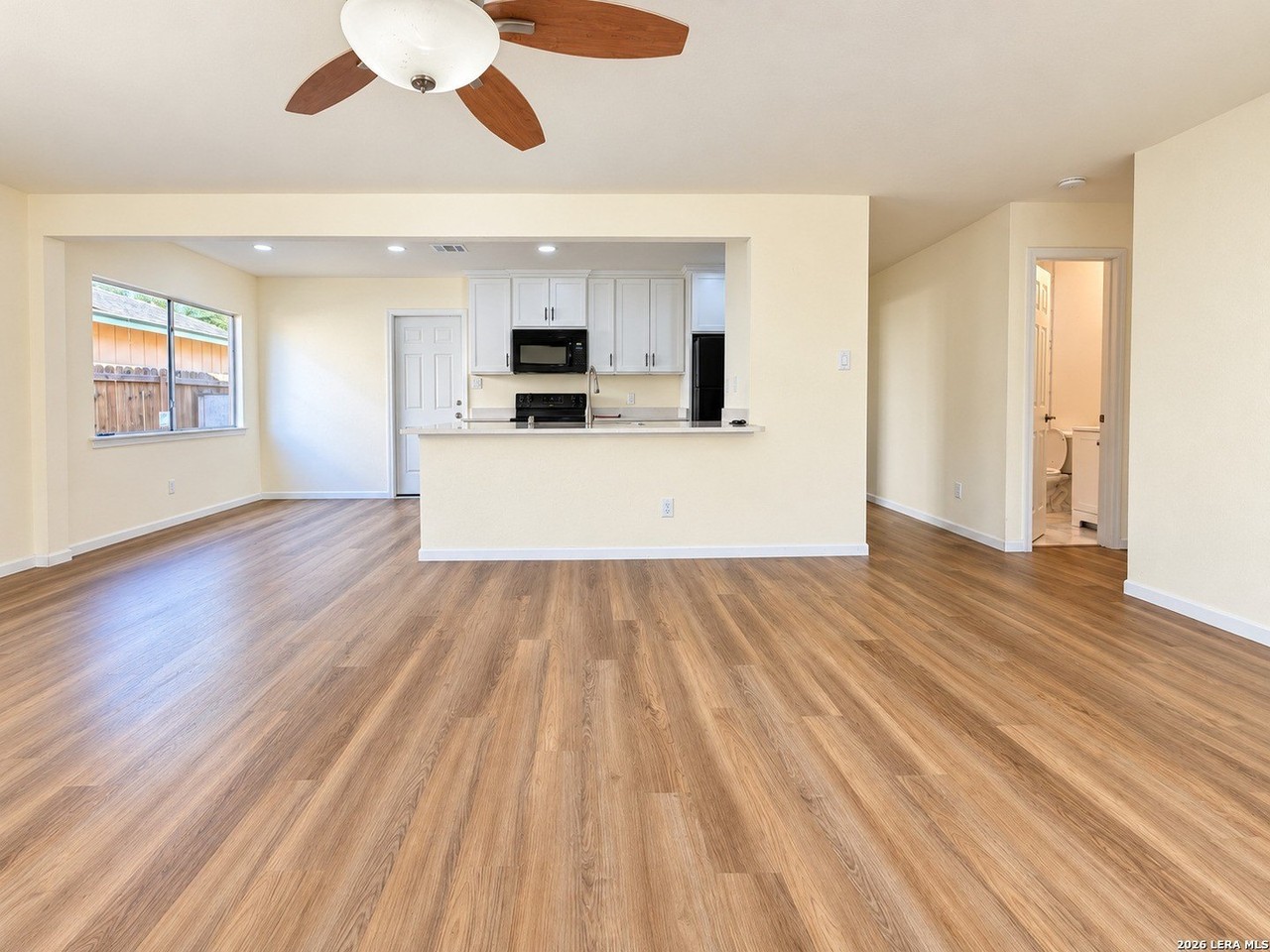 2935 Wishing Lake Dr - Photo 4 of 25