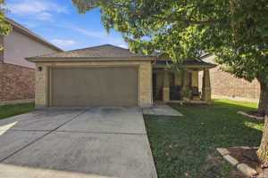 featured image of 465 Prickly Pear Dr