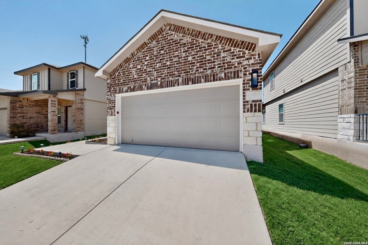 13511 Winemaker Dr - Photo 2 of 35
