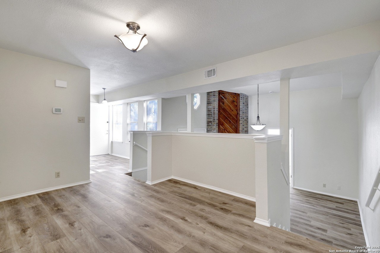 9326 Whisper Pt - Photo 4 of 25