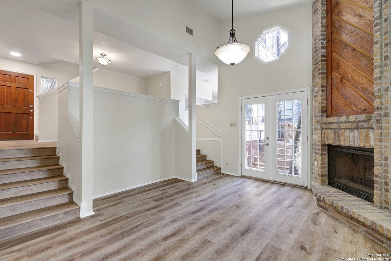9326 Whisper Pt - Photo 5 of 25