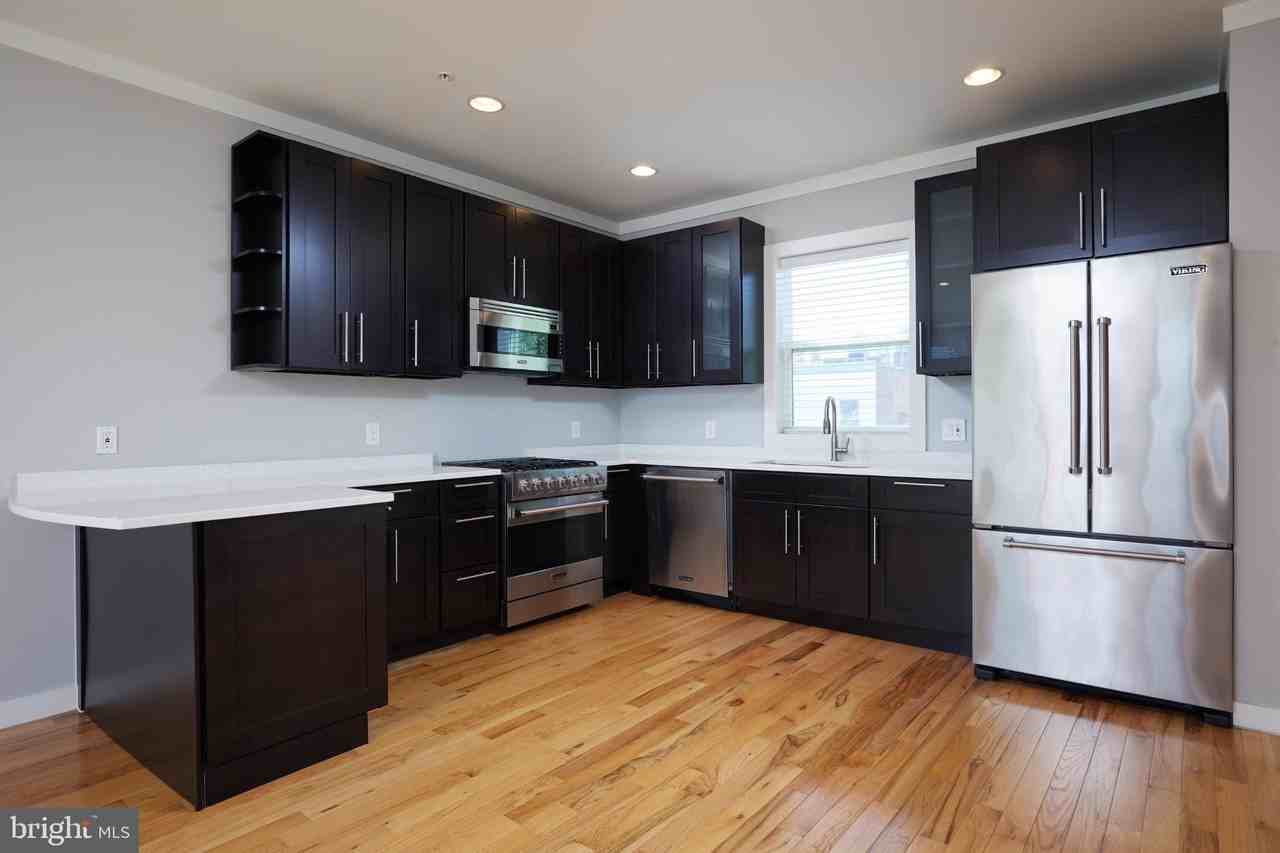 1326 Riggs St Nw #2 - Photo 3 of 30