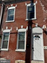 921 N Pine St - Photo 1 of 1