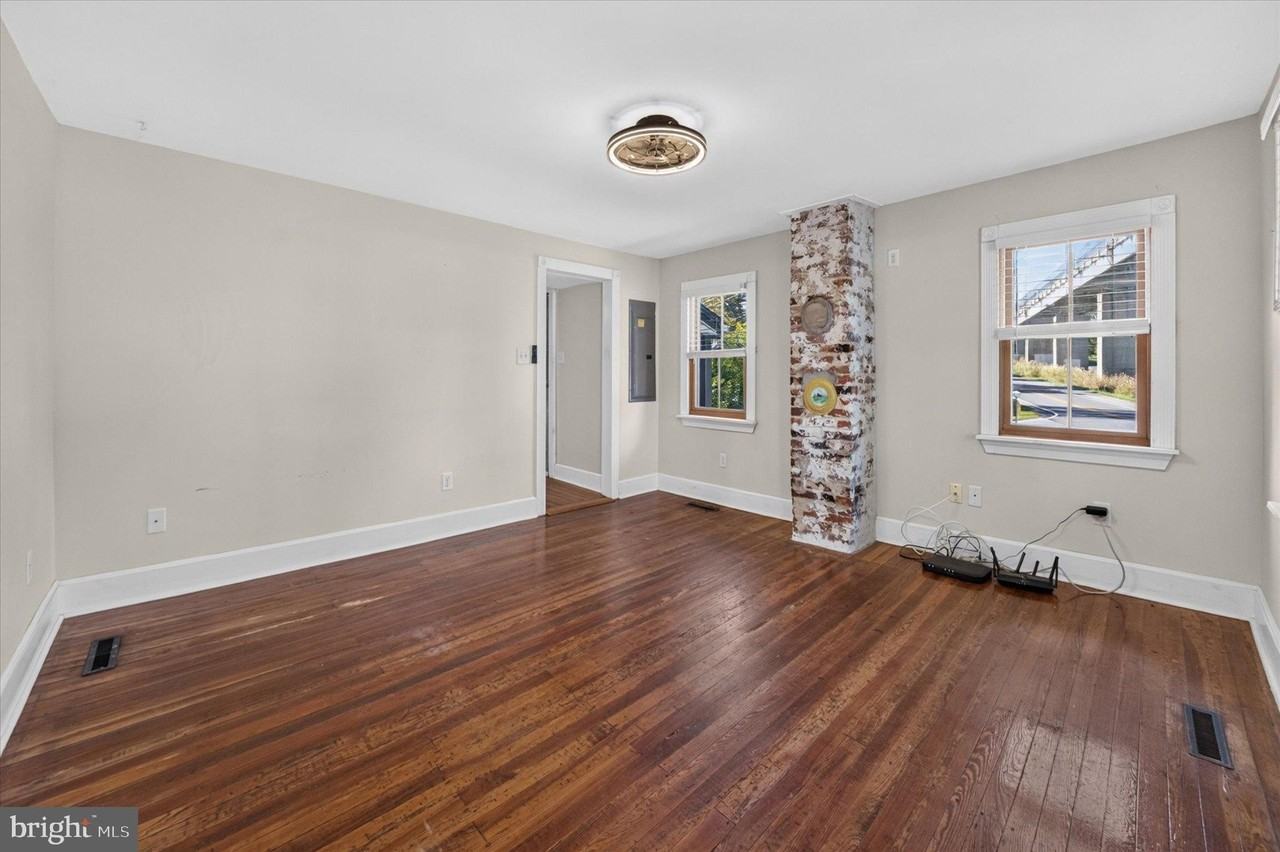424 George St - Photo 6 of 40