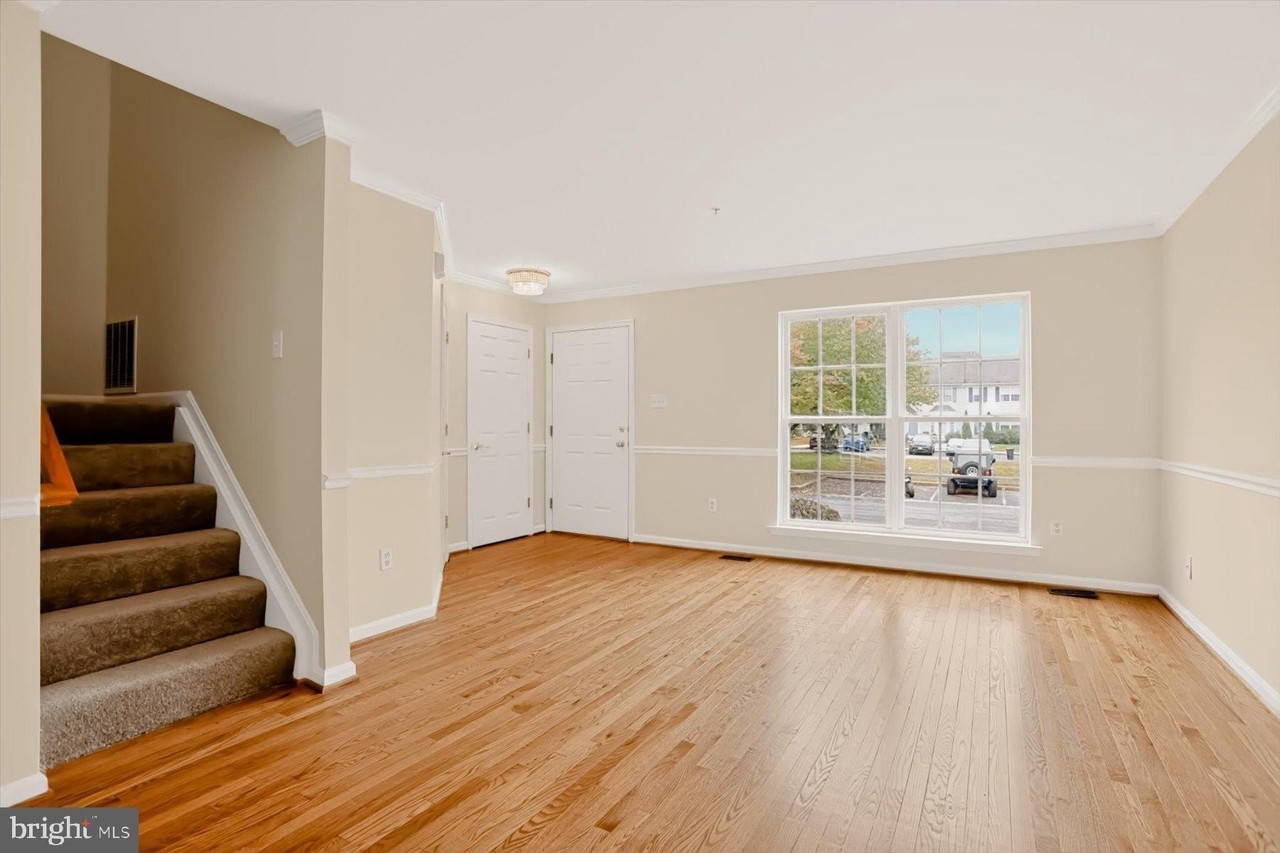 706 Shallow Ridge Ct - Photo 4 of 46