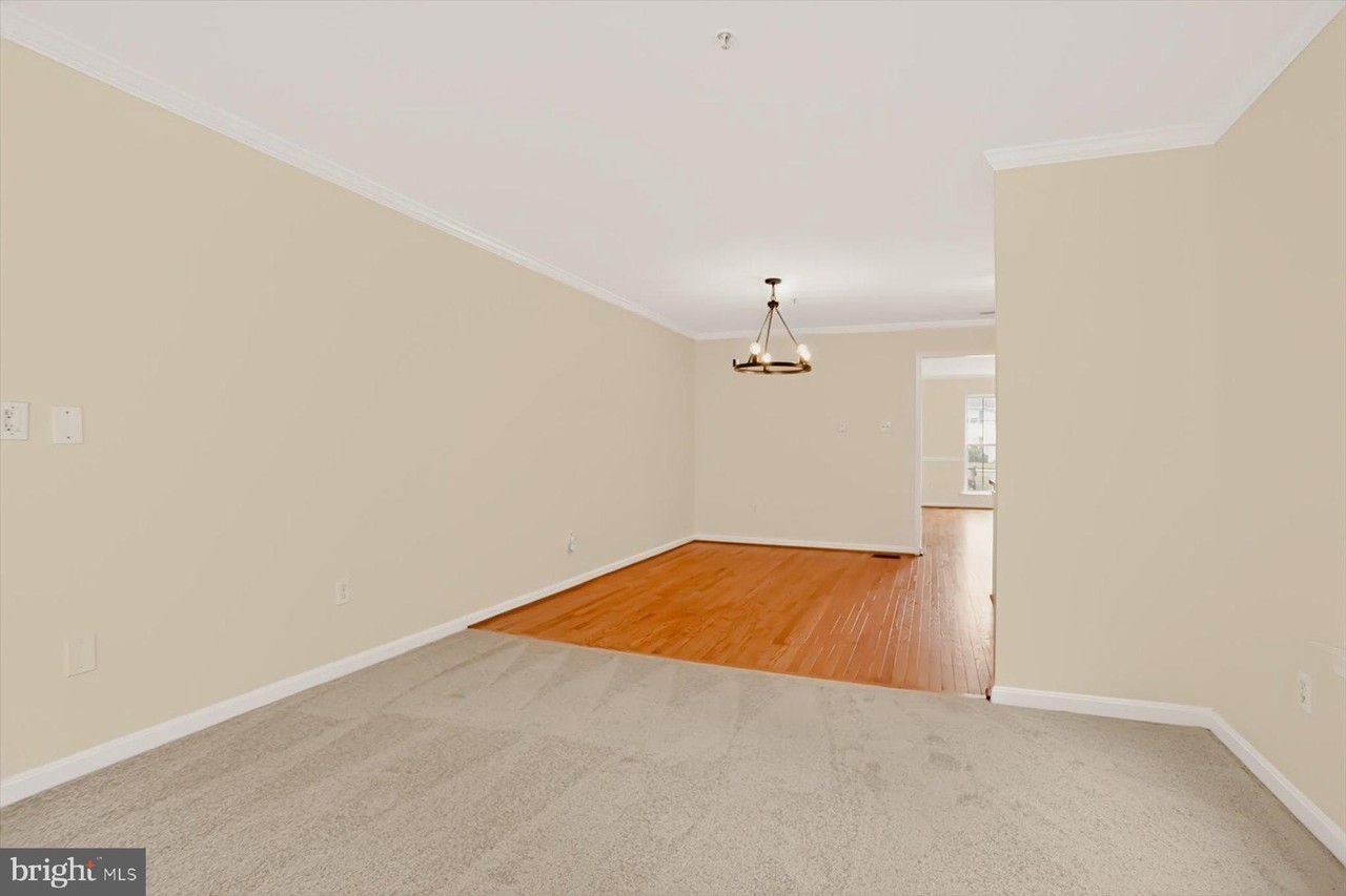 706 Shallow Ridge Ct - Photo 5 of 46