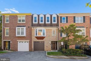 featured image of 8 Grace Church Ct
