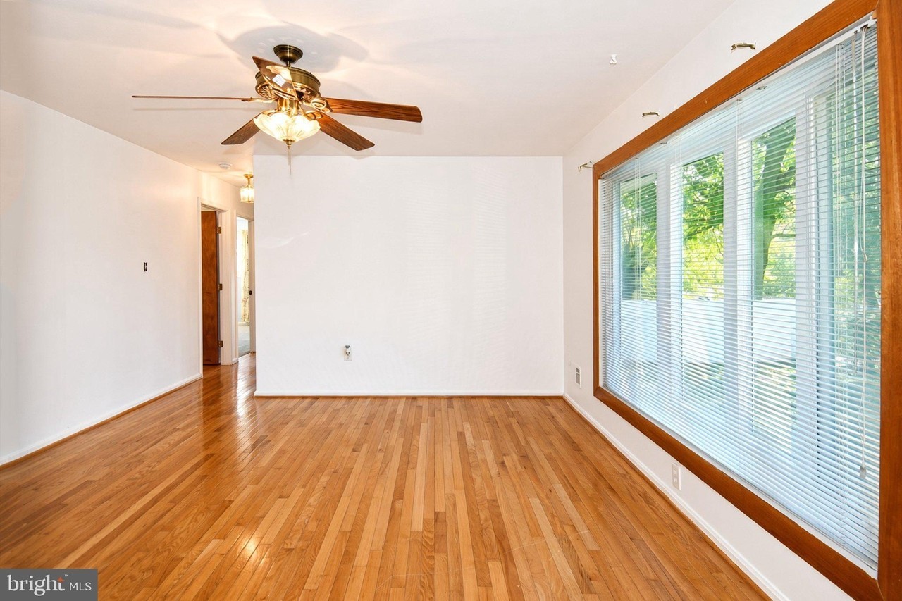 6011 Carter Ave - Photo 4 of 26