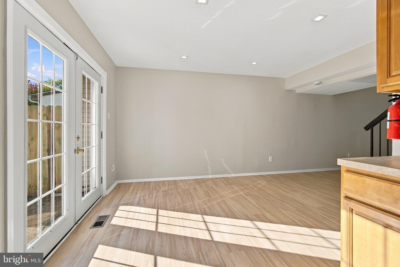14 Melwood Ct - Photo 6 of 20