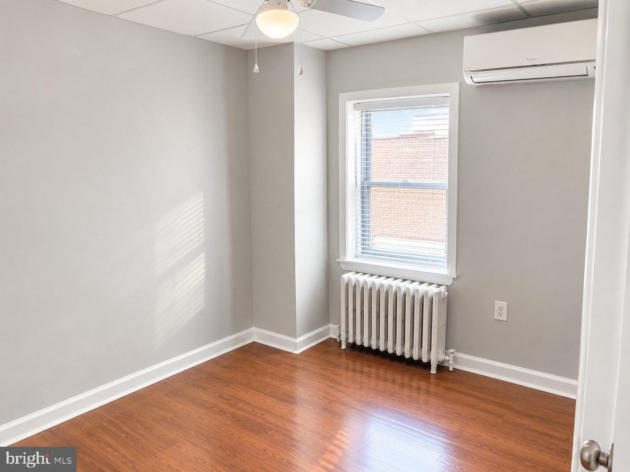 125 N 15th St #2 - Photo 6 of 9
