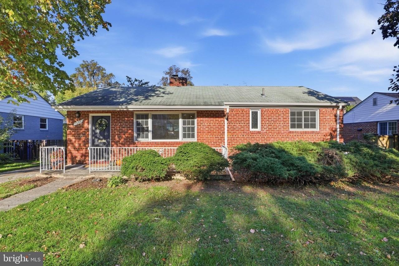 2543 N Greenbrier St