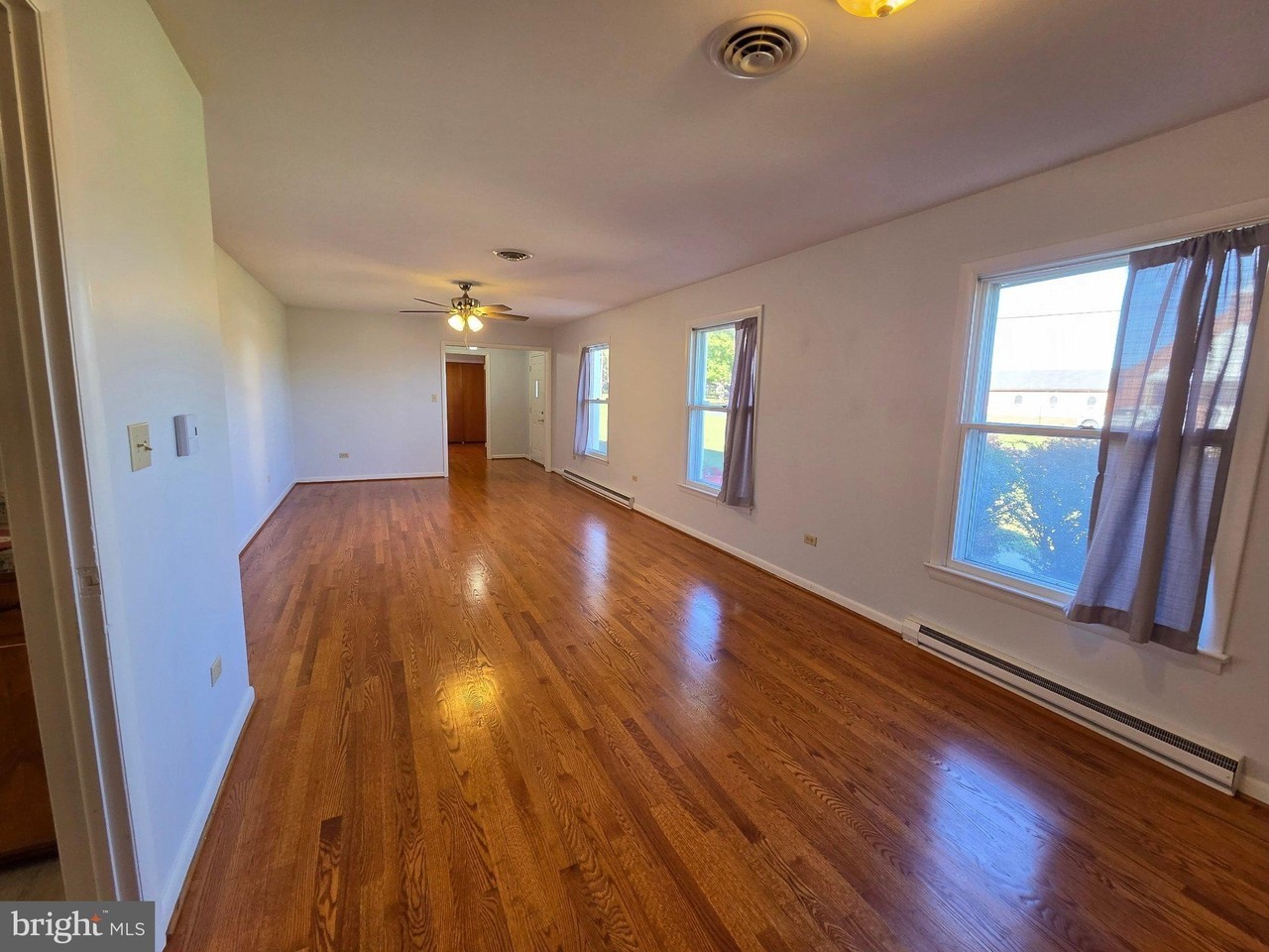 1646 Pitzers Chapel Rd - Photo 5 of 21