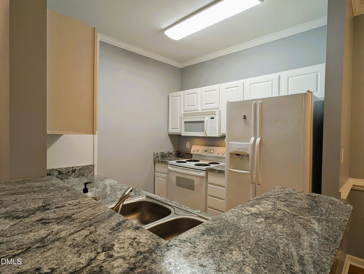 113 Fountain Springs Rd - Photo 5 of 14