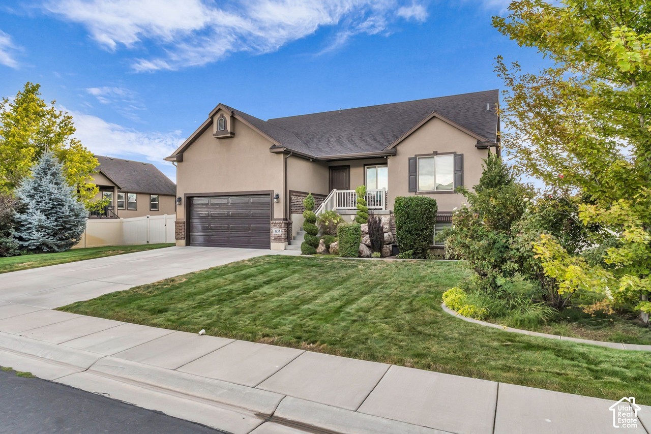 3837 S 3525 W - Photo 3 of 26