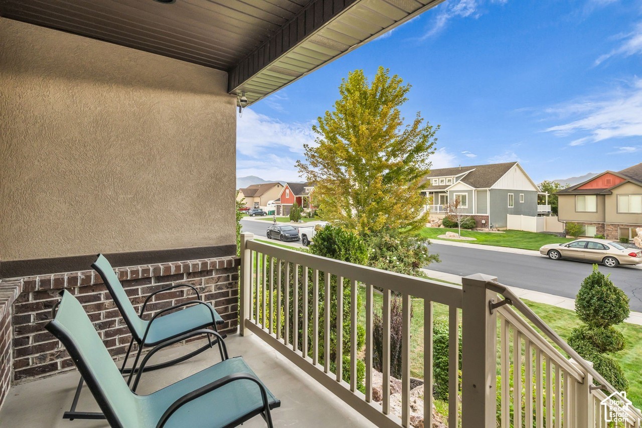 3837 S 3525 W - Photo 4 of 26