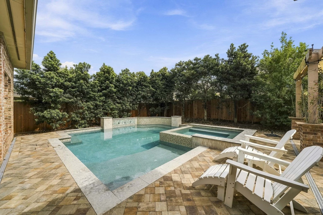 2804 Veneto Ct - Photo 2 of 32