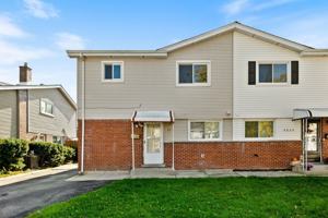 featured image of 9065 W Oaks Ave
