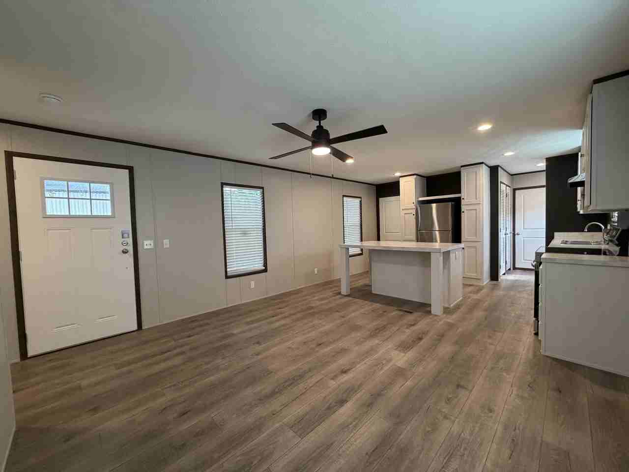 709 N Collins Fwy #135 - Photo 6 of 25