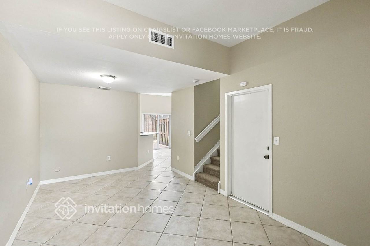 22061 Sw 88th Path - Photo 4 of 17