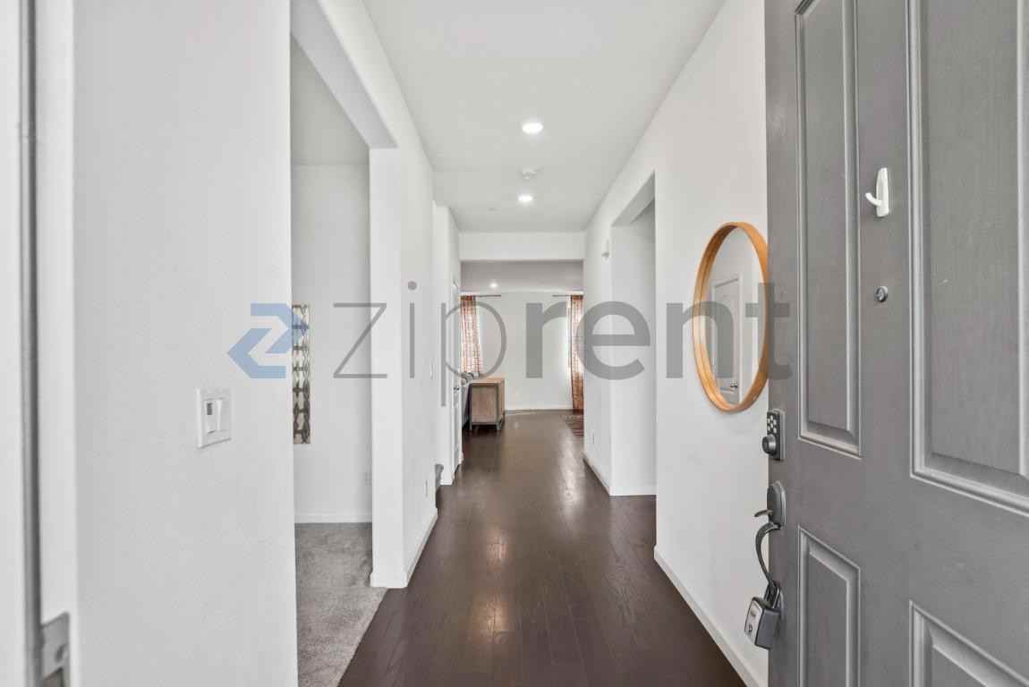 2016 Galleria Dr - Photo 5 of 40