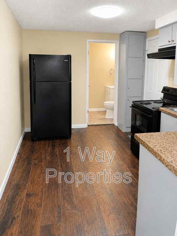 156 4th St #158 - Photo 6 of 10