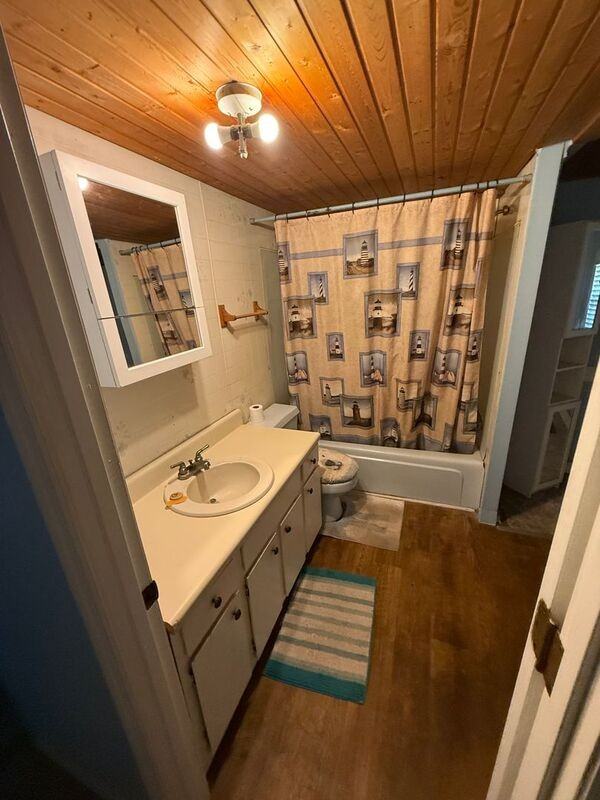 207 Pinecrest Dr - Photo 4 of 6