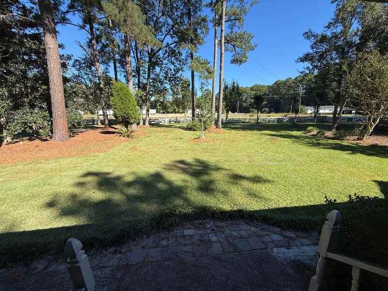 207 Pinecrest Dr - Photo 6 of 6