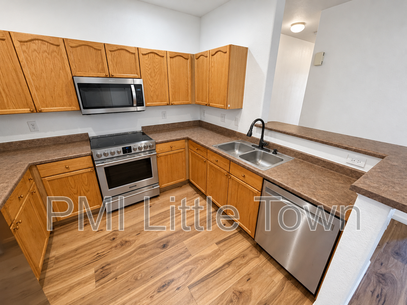 8465 S Holland Way #205 - Photo 5 of 24