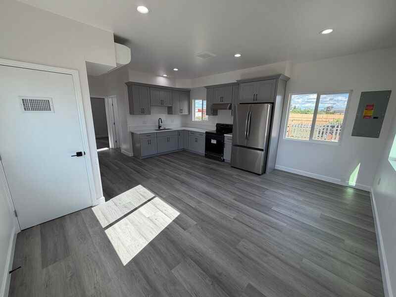3318 Juanita St - Photo 2 of 12