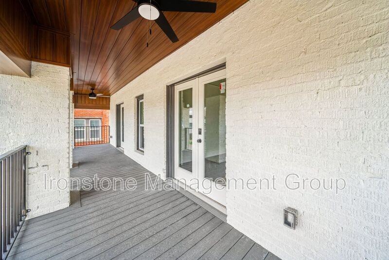 1435 Airbnb1/2 S Peoria Avenue Top Left - Photo 3 of 15