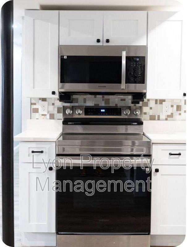 20 Westcott Ave #A - Photo 2 of 16