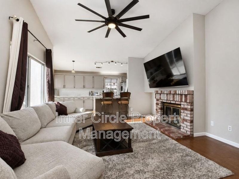 4239 Sequoia Dr - Photo 3 of 11