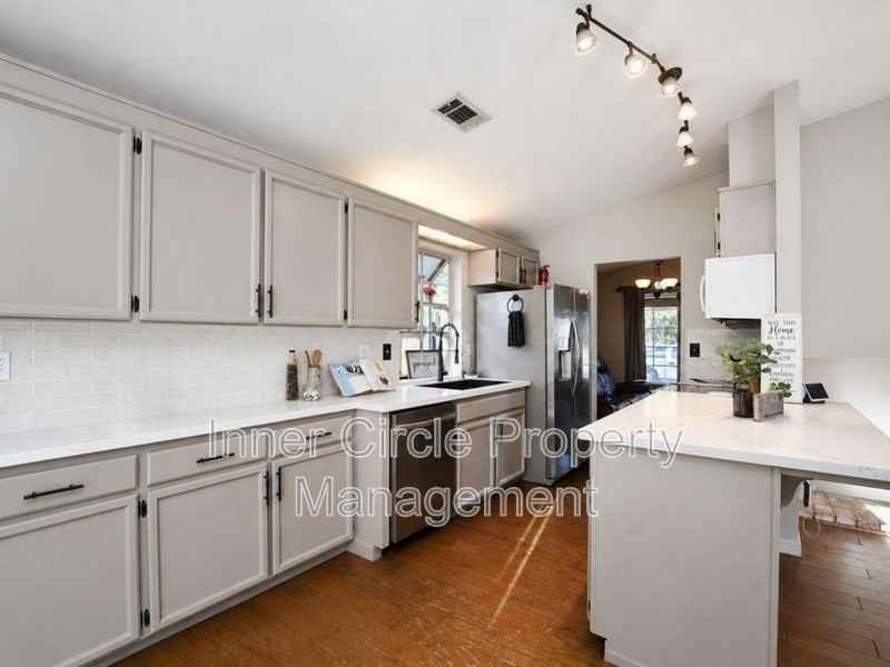 4239 Sequoia Dr - Photo 5 of 11