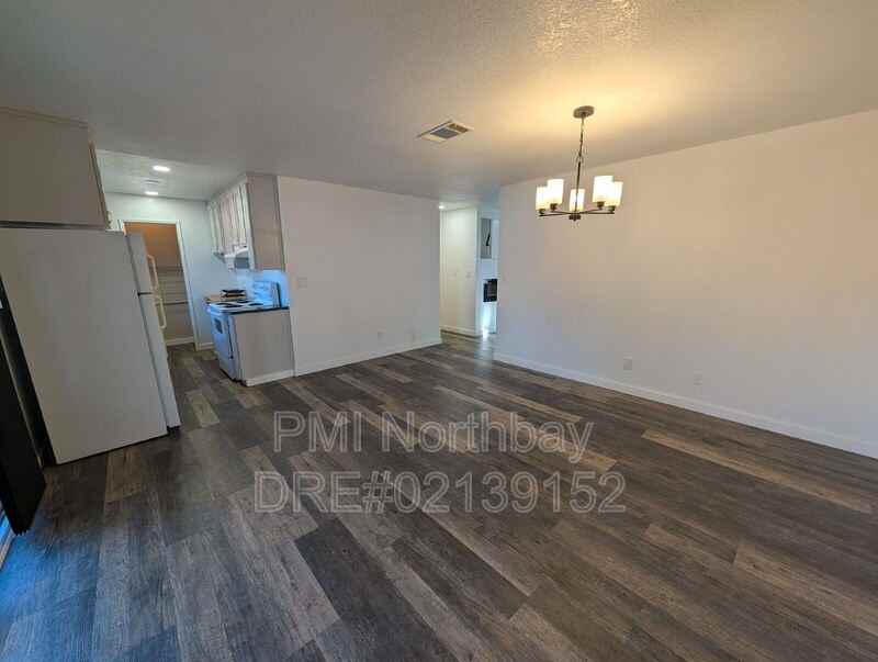 232 Long St - Photo 3 of 22