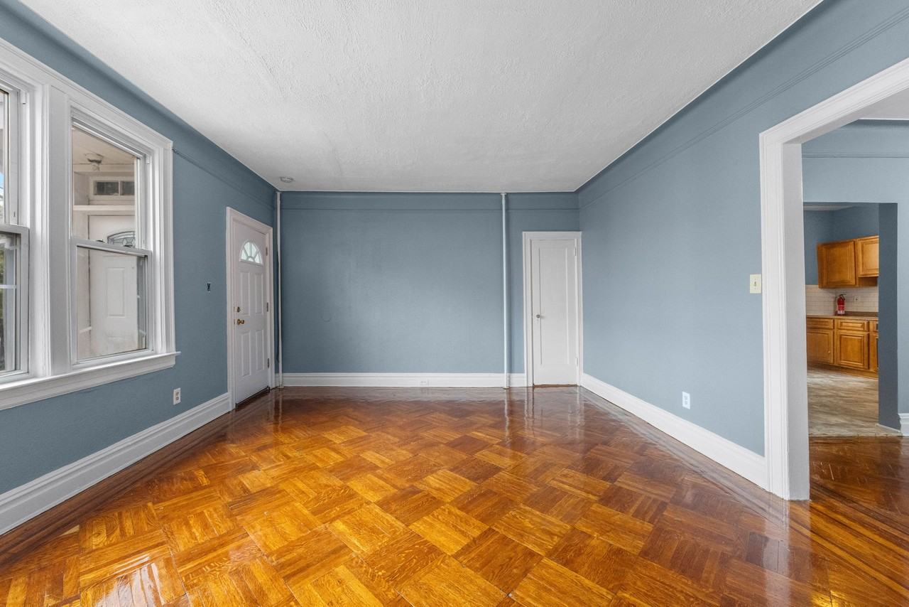 44 Van Houten Avenue #1 - Photo 4 of 28