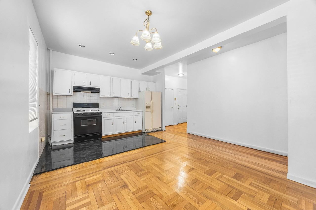 435 53rd Street #1 - Photo 3 of 21