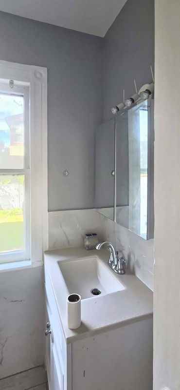 220 Cottage St - Photo 4 of 13