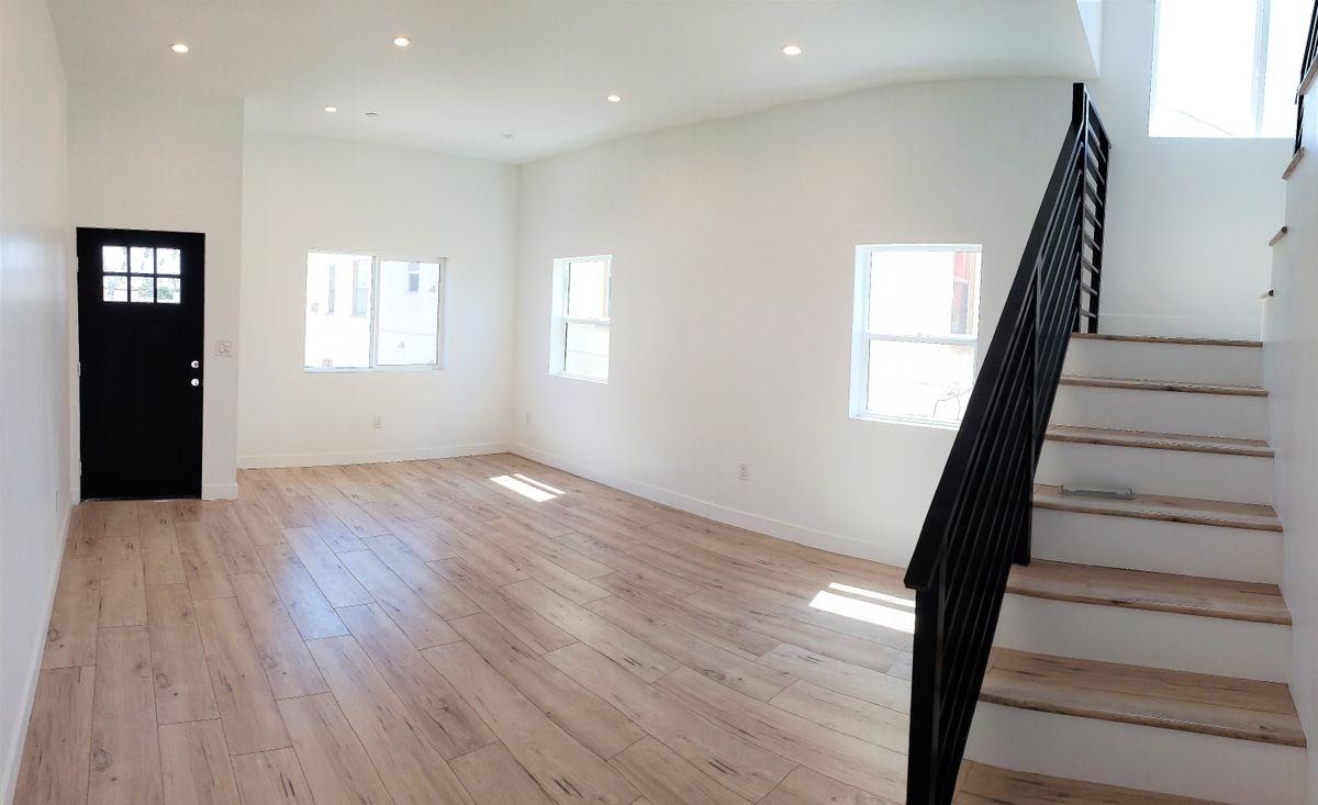 3427 Edgehill Dr ##1/2 - Photo 2 of 3