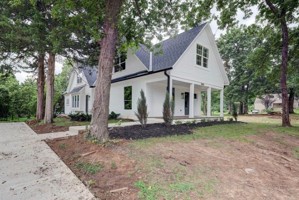 featured image of 10015 Johnson Dr