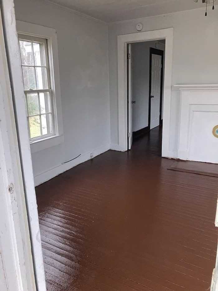207 Sims Dr - Photo 6 of 15