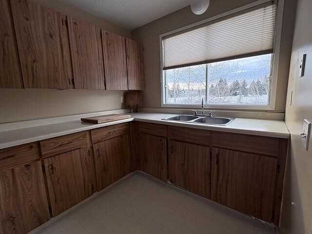 73 - 73 Glenbrook Crescent - Photo 2 of 12