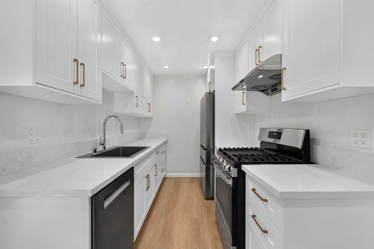1868 N Berendo St #1868 - Photo 4 of 18