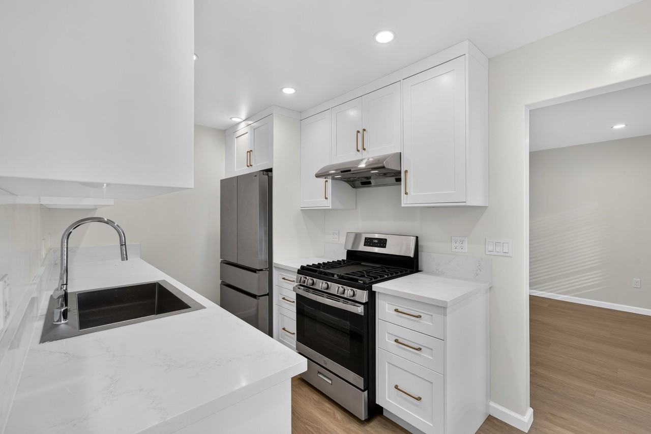1868 N Berendo St #1868 - Photo 5 of 18